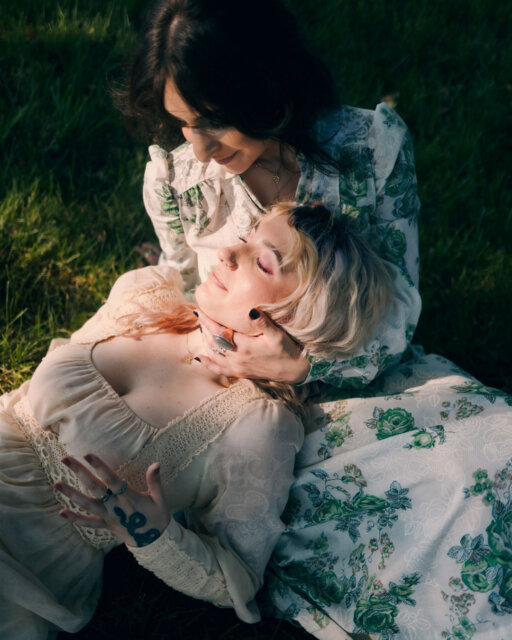 Here’s your sign to stop over-planning your wedding/elopement/lovers shoot/whatever it is...⁠
⁠
Grab your people, raid a vintage rack, find a street that feels like home, and see what happens ❤️⁠
⁠
That’s exactly what @jess.glass did in Asbury Park - gathered a few locals, two incredible vintage dresses (one straight out of the 70s), @lockandshade & @jess.kardos with the hair and makeup magic, and @harleyrosefloral to bring in the colour.⁠
⁠
Then there’s Victoria and Sam. Real couple. Ridiculous chemistry. The kind of laughter you can hear through photos (swipe, we'll prove it). ⁠
⁠
No posing, no pressure, just two people being wildly themselves.⁠
⁠
The result? A little gritty, a little glam, and completely joyful. ⁠
A reminder that love stories - and wedding/elopement/... days - don’t need scripts to be beautiful.⁠
⁠
Never, ever.⁠
⁠
Go find all the details of this one, over on the blog. ⁠
⁠
Featured in @dancingwithher⁠
Photography by @jess.glass⁠
Lovers @zoeonvenus & @samanthasegall⁠
⁠
Florist @harleyrosefloral⁠
Hair & Makeup @jess.kardos & @lockandshade⁠
Stylist @shedheadvintage