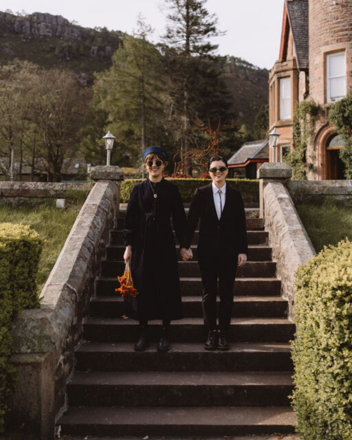 They packed a flask of tea, a handful of hats, and exactly zero expectations.⁠
No timeline. No Pinterest boards. Just the two of them, a tiny ceremony, and a lot of laughter.⁠
⁠
Tea (she/her) and George (she/they) met over karaoke and chaos, fell in love between smoke breaks, and years later promised forever with that same ease - no performance, just them 🌹⁠
⁠
It’s honest and ridiculous and romantic in all the right ways.⁠
⁠
Their story’s up on the blog now - we've linked it up there for you 👆 You’ll like this one, we know it. ⁠
⁠
Featured in @dancingwithher⁠
Captured by @laurenelliottweddings