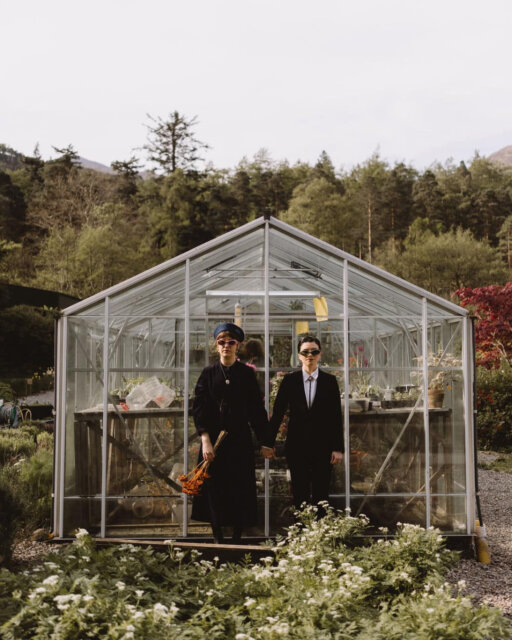 It started with karaoke and ended in the Highlands - six years, two families, a vintage suitcase from the tip, and a love story straight out of a Wes Anderson frame 🖤⁠
⁠
Tea (she/her) and George (she/they) didn’t want spectacle; they wanted soul. So they packed tea in a flask, grabbed a hat (or three), and set off to Scotland to say I do in the softest kind of cinematic chaos - laughter, rain, music, and love that felt deeply their own.⁠
⁠
This one is one of those stories where you just know, the 'wedding rulebook' was completly thrown out the window - and, we're here for that. ⁠
⁠
Go find this beauty up over on the blog, linked up in the usual spot for you 👆⁠
⁠
Featured in @dancingwithher⁠
Captured by @laurenelliottweddings