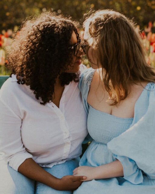 Red cowboy boots. A rainbow umbrella. Dallas Pride, 2016. Laura says the crowd parted as Moriah walked towards her, and she felt her heart swell before a single word was spoken 🌈

CW: This one talks about assult.

That was the beginning. What came after was not easy.

Nine months into their relationship, the pandemic hit. A week later, Moriah's stepfather assaulted her, and her mother kicked her out with nothing. No money, nowhere to go. Laura - who witnessed it - was left with severe PTSD. Moriah with a concussion, PTSD, and her entire family gone in a single day.

Laura spent the next three months running a GoFundMe. She's never fought for anything harder, she says, because it wasn't about her anymore. Strangers showed up when no one else would. Moriah got an apartment, a job, therapy, and slowly, a foothold.

Then Laura got sick. An autoimmune disease. Another shockwave.

They've been close to breaking up more times than they can count. Trauma does that. But somewhere in the middle of all of it, they made a decision - their relationship would not be a casualty of what happened to them. Couples counselling. Learning to fight their problems together instead of each other ❤️

This past June, standing on an orange rock in Sedona as the sun went down, Moriah said: 'I can picture us getting married here.'

For the first time in two years, Laura could too.

This beautiful tale of resiliance, of love, is up on the blog for you, we'll leave it linked for you in the usual spot 👆

Captured by @localnomadphoto