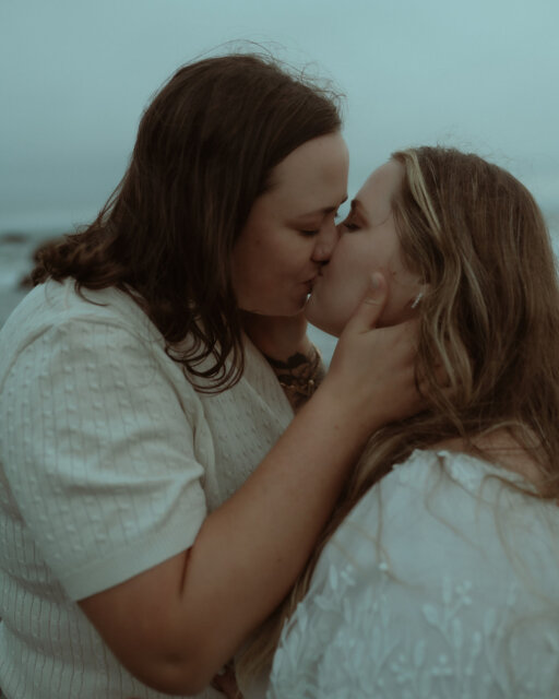 Hailey (she/her) & Laura (she/her) took *adventure elopement* to the next level in the Oregon Redwoods 🌲⁠
⁠
After starting their relationship long-distance with 3-hour FaceTime dates, they closed the gap and tied the knot in the most stunning way possible.⁠
⁠
The highlights: ⁠
- Vows written in a leather-bound book of memories⁠
- A long-sleeve dress found by happy accident ⁠
- Sweet treats on the trail and beach runs to finish the night.⁠
⁠
It’s giving main character energy in the majestic forest, and we are obsessed.⁠
⁠
This one's just hit the blog, and you'll find the link to that, up in the usual spot 👆⁠
⁠
Featured in @dancingwithher⁠
Photography by @therosereflective⁠
Lovers @lkfann